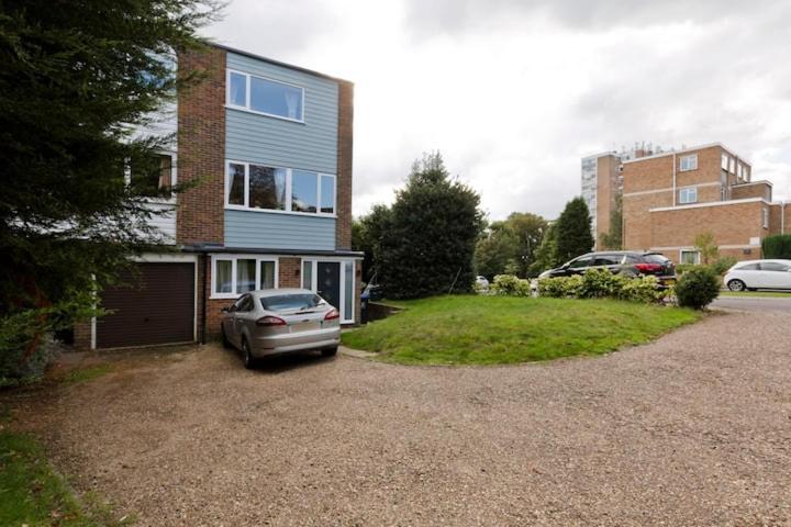 Horsell Stayinwoking At 30 Woodlands מראה חיצוני תמונה