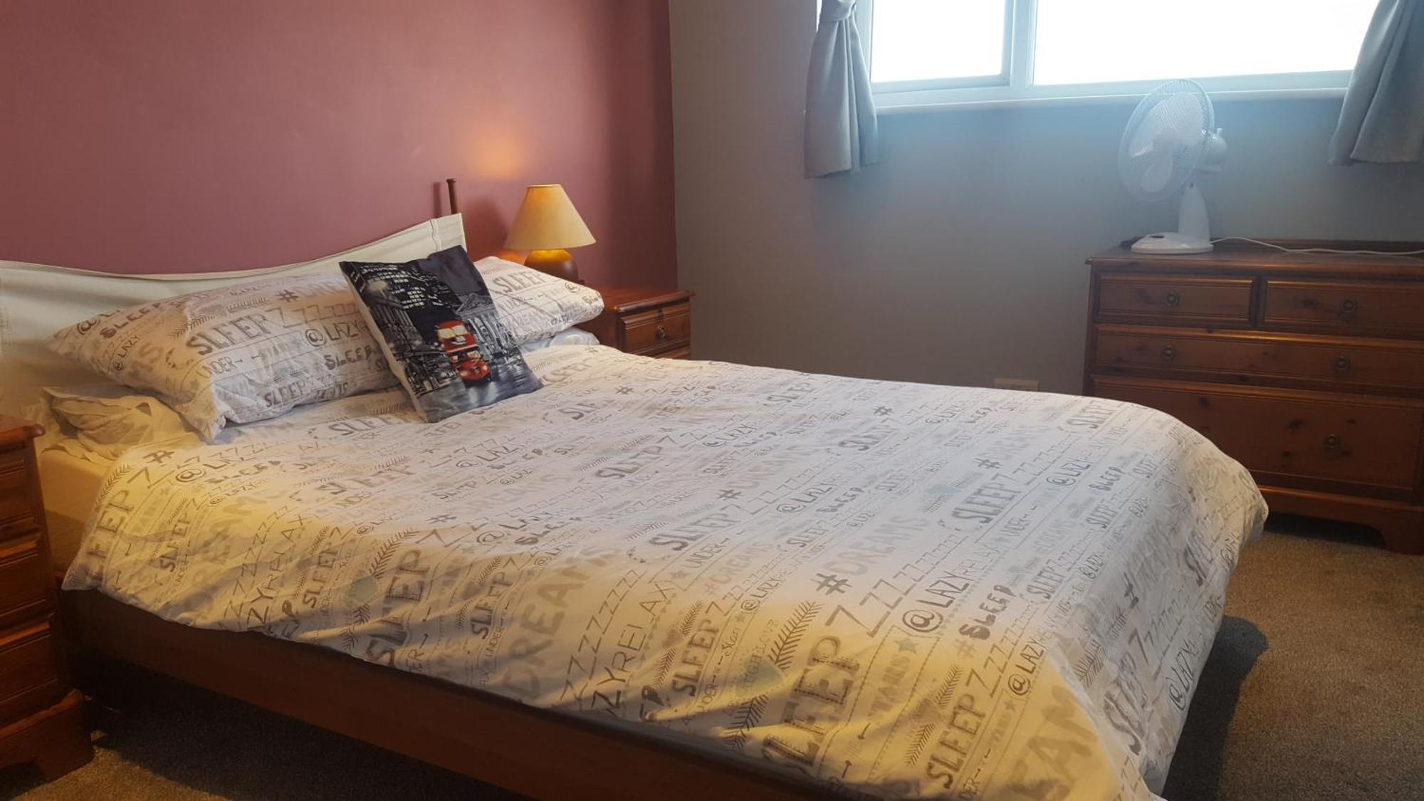 Horsell Stayinwoking At 30 Woodlands מראה חיצוני תמונה